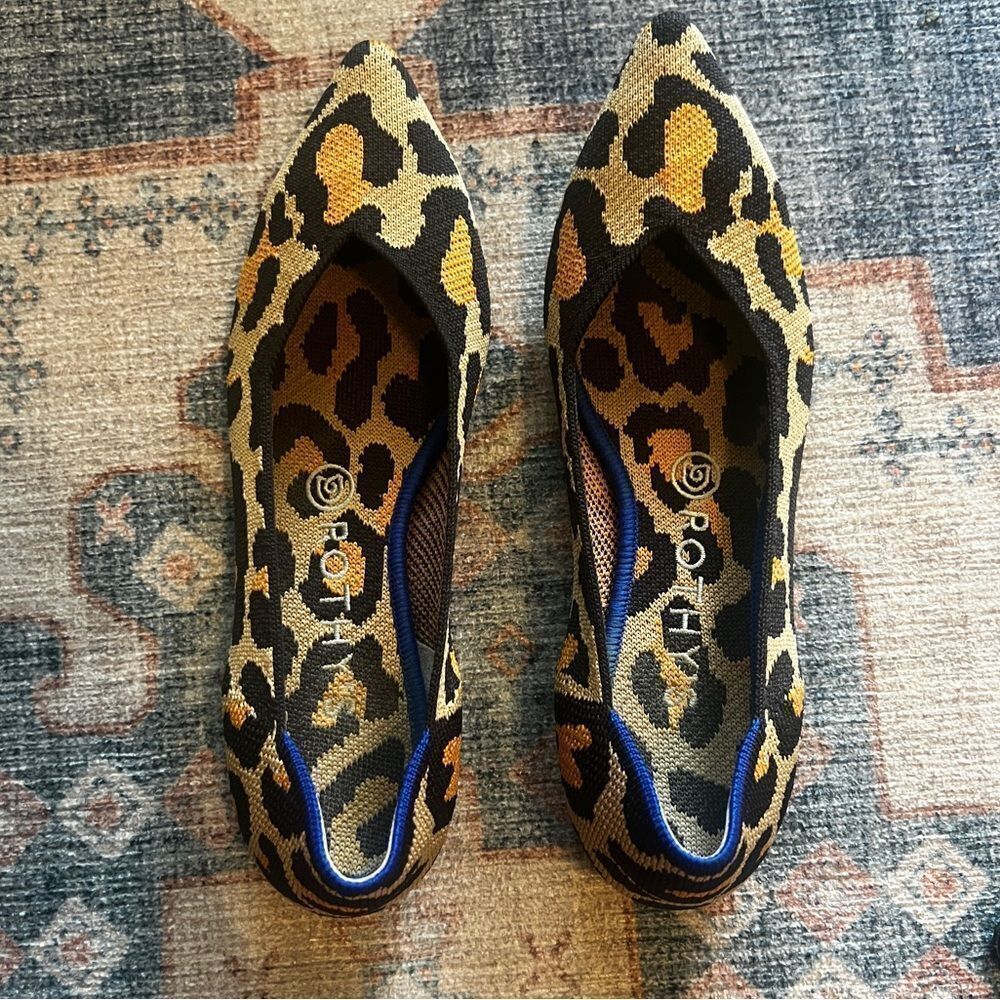 Adorable Leopard Print Rothy’s